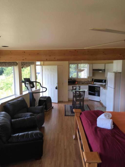 Kelli Creek Cottage - Reduced Price On Tours Juneau Rom bilde